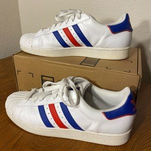 Adidas Superstar size 11.5